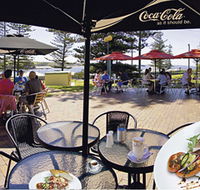 The Beach and Bush Gallery and Cafe - Whitsundays Accommodation