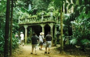 Tropical Horizons Tours - Whitsundays Accommodation 1