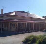 Old Bush Inn - Whitsundays Accommodation