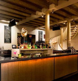 CBD Hotel - Whitsundays Accommodation 1