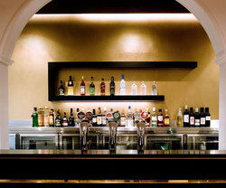 The Sussex Hotel - Whitsundays Accommodation 2