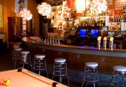 Crown And Sceptre Hotel - Whitsundays Accommodation 3
