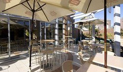Golden Barley Hotel - Whitsundays Accommodation 3