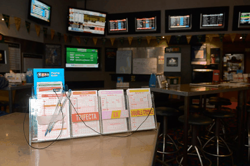 The Cove Tavern - Whitsundays Accommodation 1