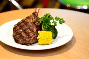 Cowboys Leagues Club - Whitsundays Accommodation 2