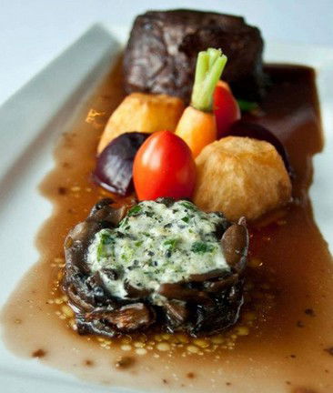 Aqua Linea Restaurant - Whitsundays Accommodation 4