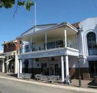 Mount Pleasant Hotel - Whitsundays Accommodation