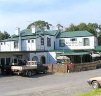 Robin Hood Hotel - Whitsundays Accommodation