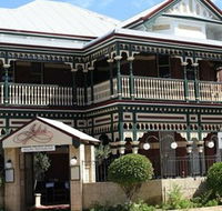 Julios - Whitsundays Accommodation