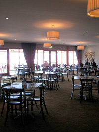 The Oxford Bathurst - Whitsundays Accommodation 2