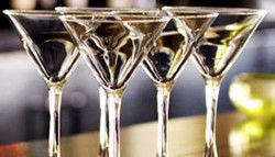 The Reef Hotel Pub - Whitsundays Accommodation 2