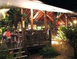 Willie McBrides Irish Bar - Whitsundays Accommodation 3