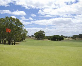 Curlewis Golf Club - Whitsundays Accommodation 1