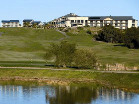 McCracken Country Club Golf Course - Whitsundays Accommodation 2