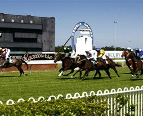 Kembla Grange Racecourse - Illawarra Turf Club - Whitsundays Accommodation 1