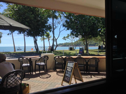 The Marlin Bar - Whitsundays Accommodation 2