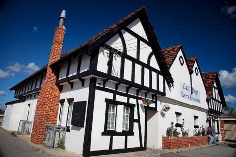 Last Drop Tavern Warnbro - Whitsundays Accommodation 0