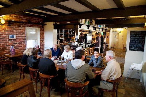 Last Drop Tavern Warnbro - Whitsundays Accommodation 1