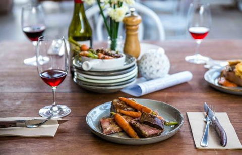 Union Bank Wine Bar - Whitsundays Accommodation 3