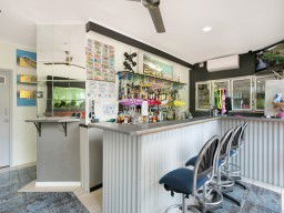 Cairns Rainbow Resort - Whitsundays Accommodation 0