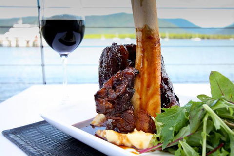 Dundee’s Restaurant On The Waterfront - Whitsundays Accommodation 15