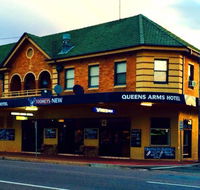 Queens Arms Hotel - Whitsundays Accommodation