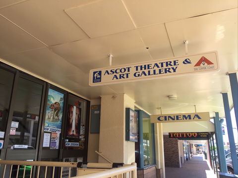SALA 2020 Exhibition At The Ascot Community Exhibition Art Gallery. - Whitsundays Accommodation 1