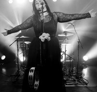 Bloom sings Stevie Nicks Carole King and Linda Ronstadt Songbooks - Charles Hotel - Whitsundays Accommodation