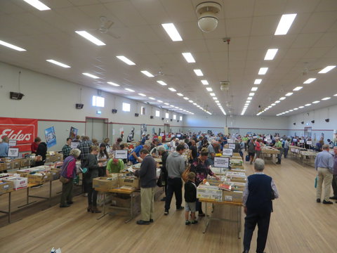 Rotary Club Of Wagga Wagga - Book Fair - Whitsundays Accommodation 1