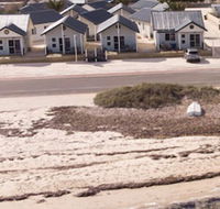 Oceanside Village - Whitsundays Accommodation