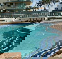 Beachfront Towers - Whitsundays Accommodation