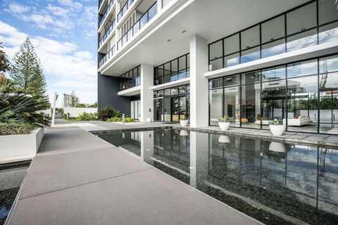 Ultra Broadbeach - Whitsundays Accommodation 0