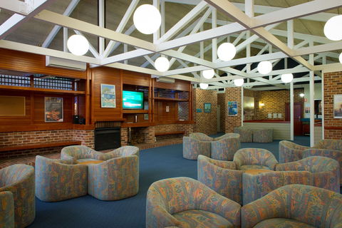 Boambee Bay Resort - Whitsundays Accommodation 5