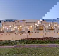 Best Western Crystal Inn - Whitsundays Accommodation