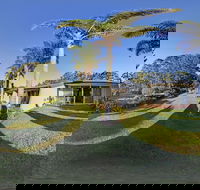 Fairway Motor Inn - Whitsundays Accommodation