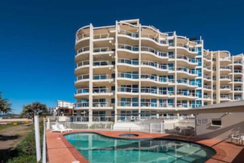 Regency On The Beach - Whitsundays Accommodation 0