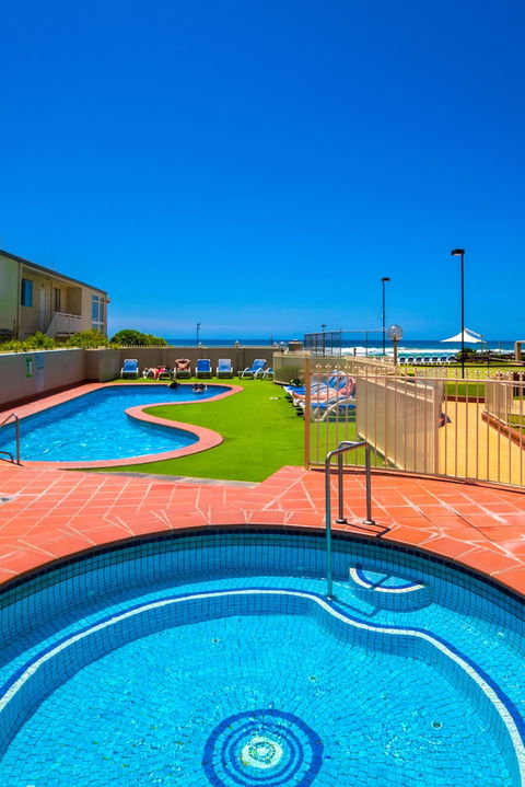 Breakers North Absolute Beach - Whitsundays Accommodation 3