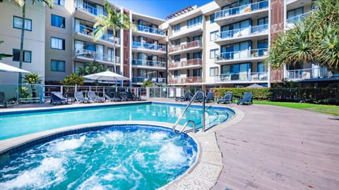 Swell Resort Burleigh Beach - Whitsundays Accommodation 3