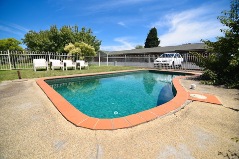 Sandown Heritage Motel - Whitsundays Accommodation 1