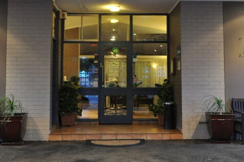 Hospitality Port Hedland - Whitsundays Accommodation 1