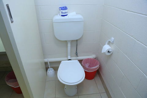 Absolute Lakes Entrance - Whitsundays Accommodation 5