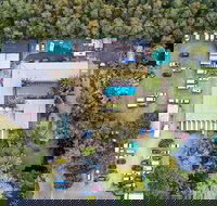 Arts Factory Lodge - Whitsundays Accommodation