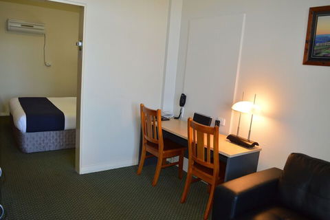 Taree Motor Inn - Whitsundays Accommodation 6