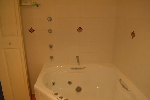 Taree Motor Inn - Whitsundays Accommodation 7