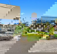Alexander Motor Inn  Apartments - Whitsundays Accommodation