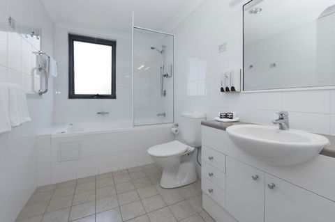 Leisure Inn Spires - Whitsundays Accommodation 4