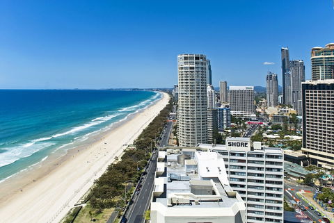 Hi Surf Beachfront Resort Apartments - Whitsundays Accommodation 2