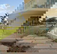 Hi Surf Beachfront Resort Apartments - Whitsundays Accommodation