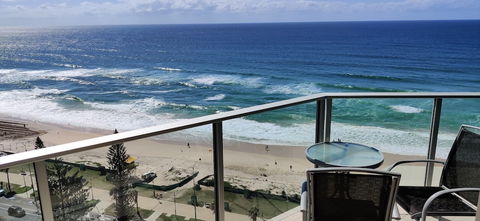 Hi Surf Beachfront Resort Apartments - Whitsundays Accommodation 6