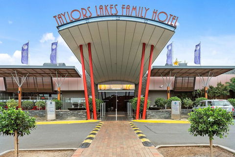 Quality Hotel Taylors Lakes - Whitsundays Accommodation 3
